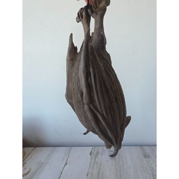Vintage realistic rubber hanging bat Halloween lifelike life size unique - Picture 2 of 9